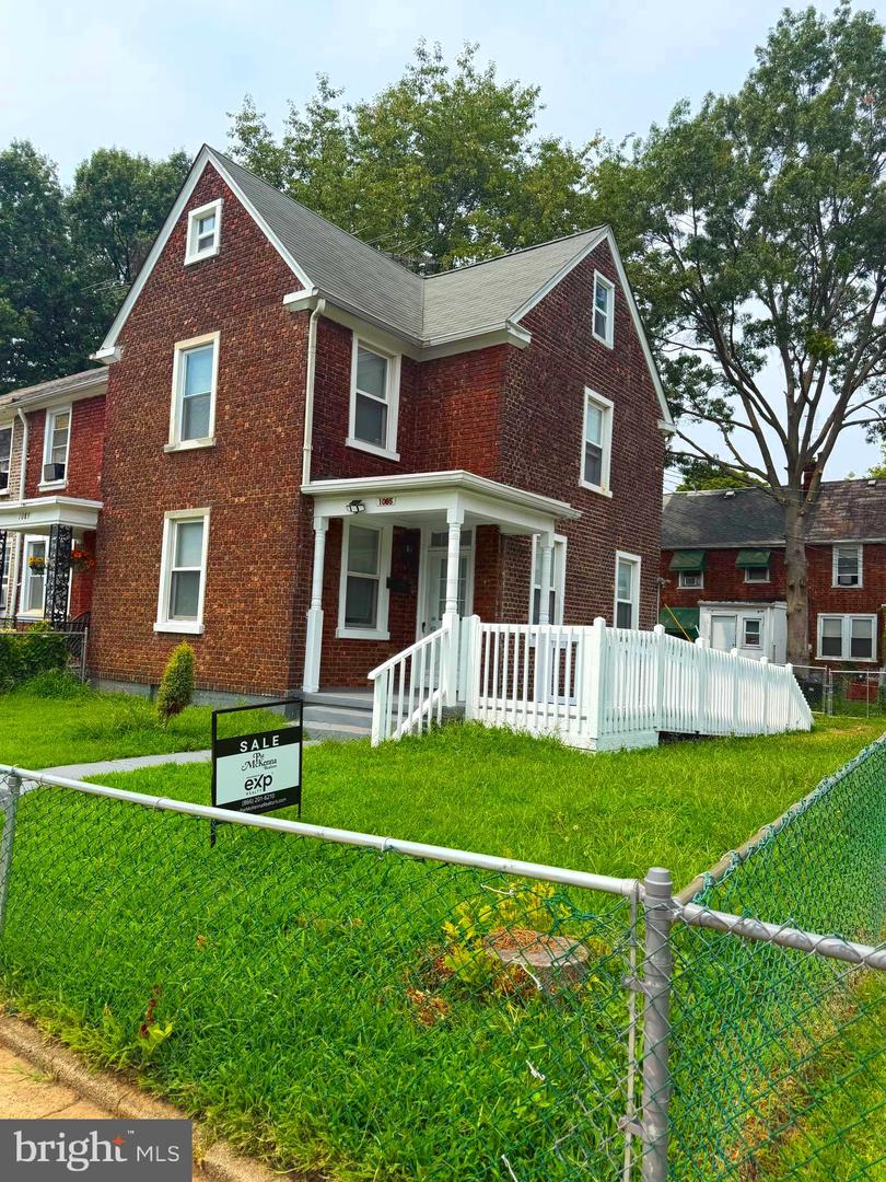 1085 Niagara Rd — photo