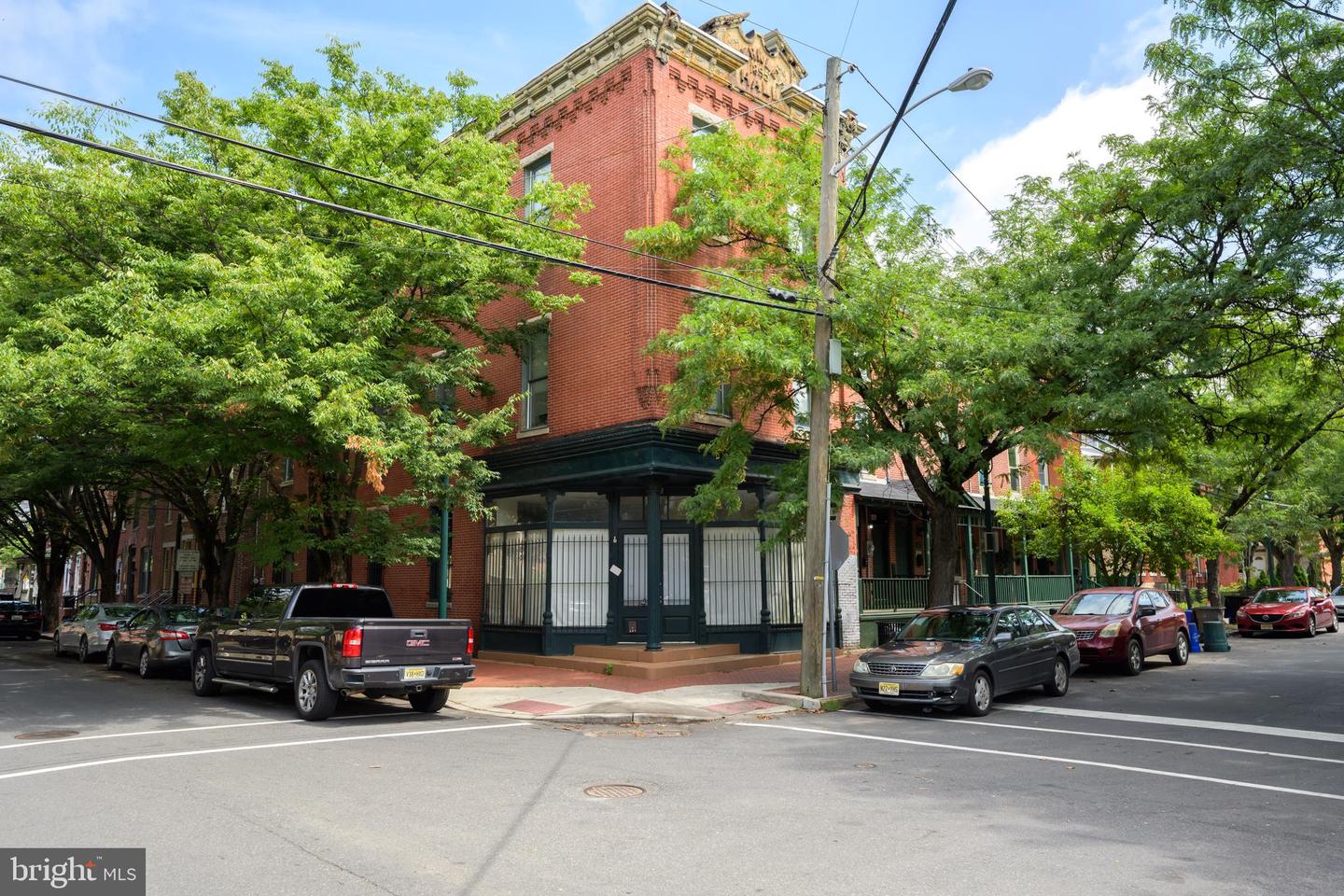601 Berkley St — photo