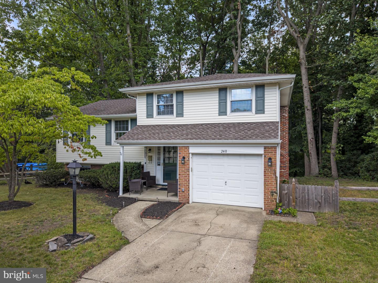 240 Winding Way Rd — photo