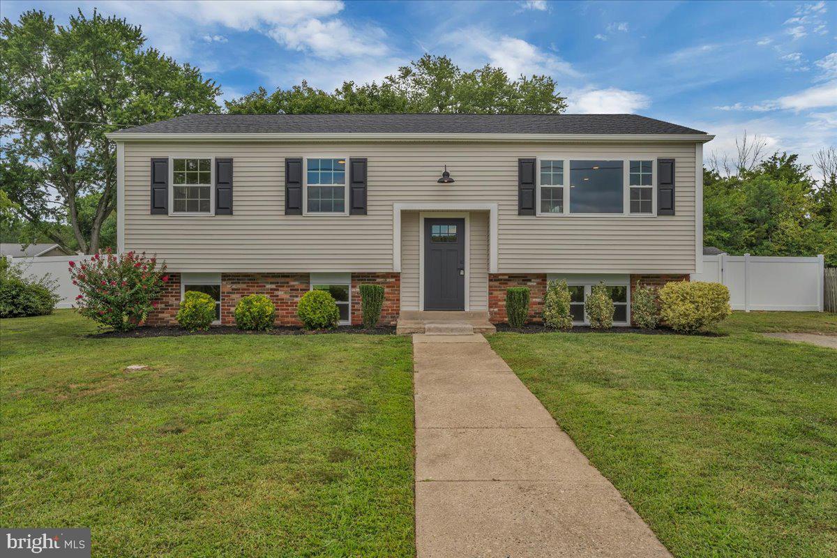 1627 Condo Ave — photo