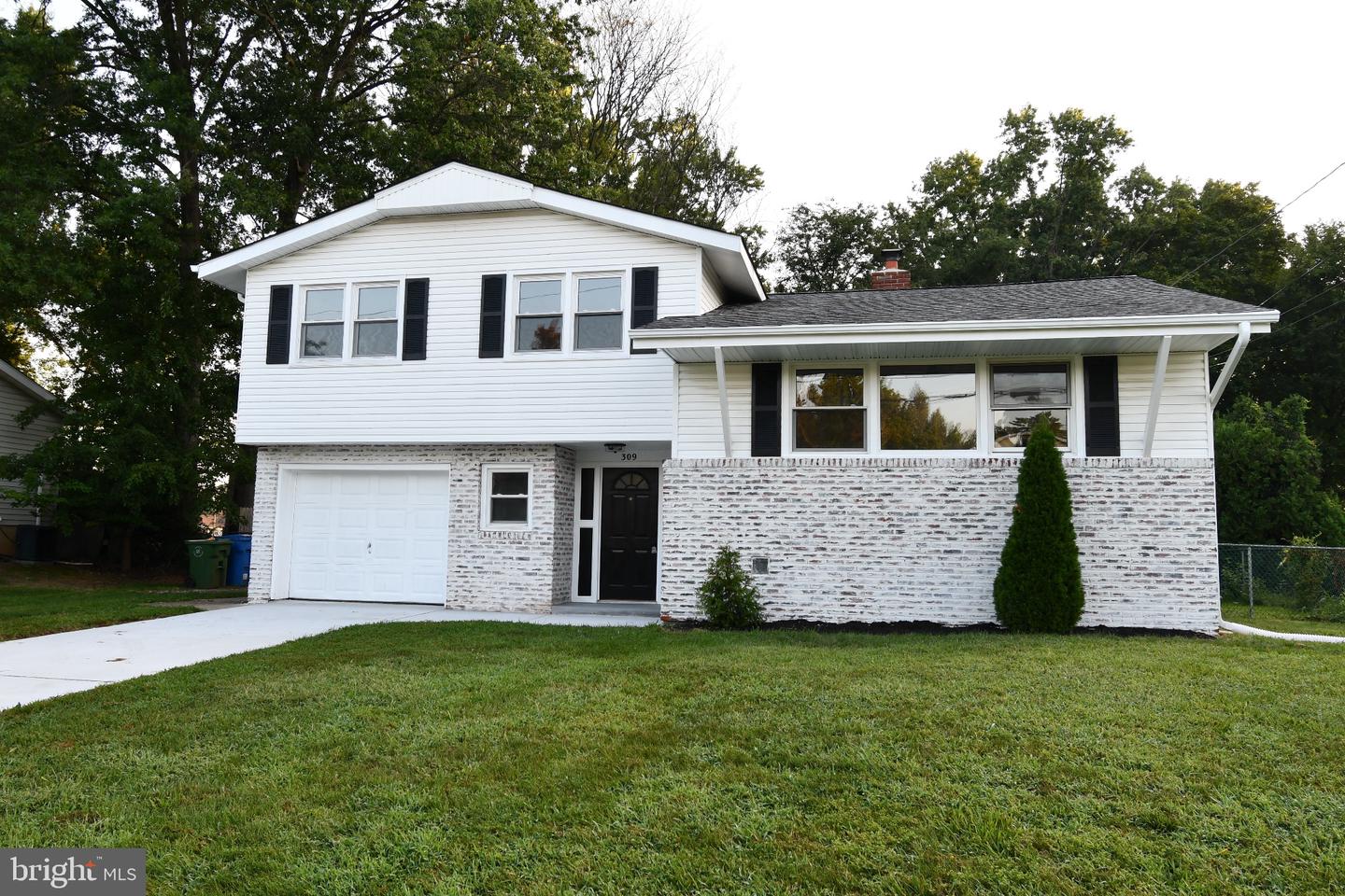 309 Belle Arbor Dr — photo