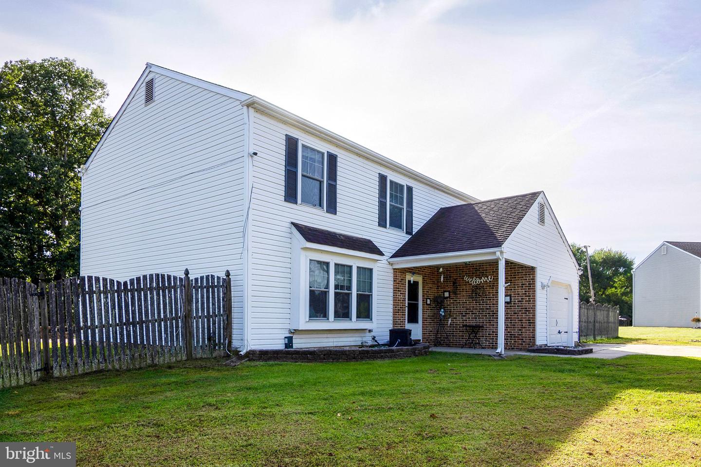 1 Bedford Ct — photo