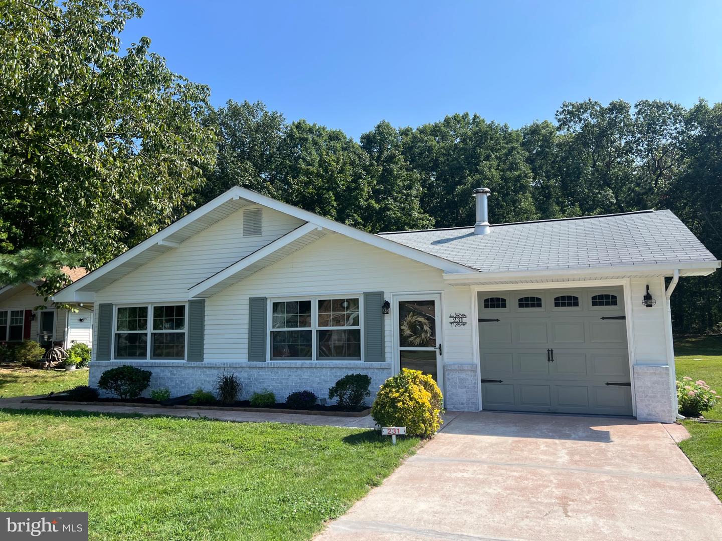 231 Elmtowne Blvd — photo