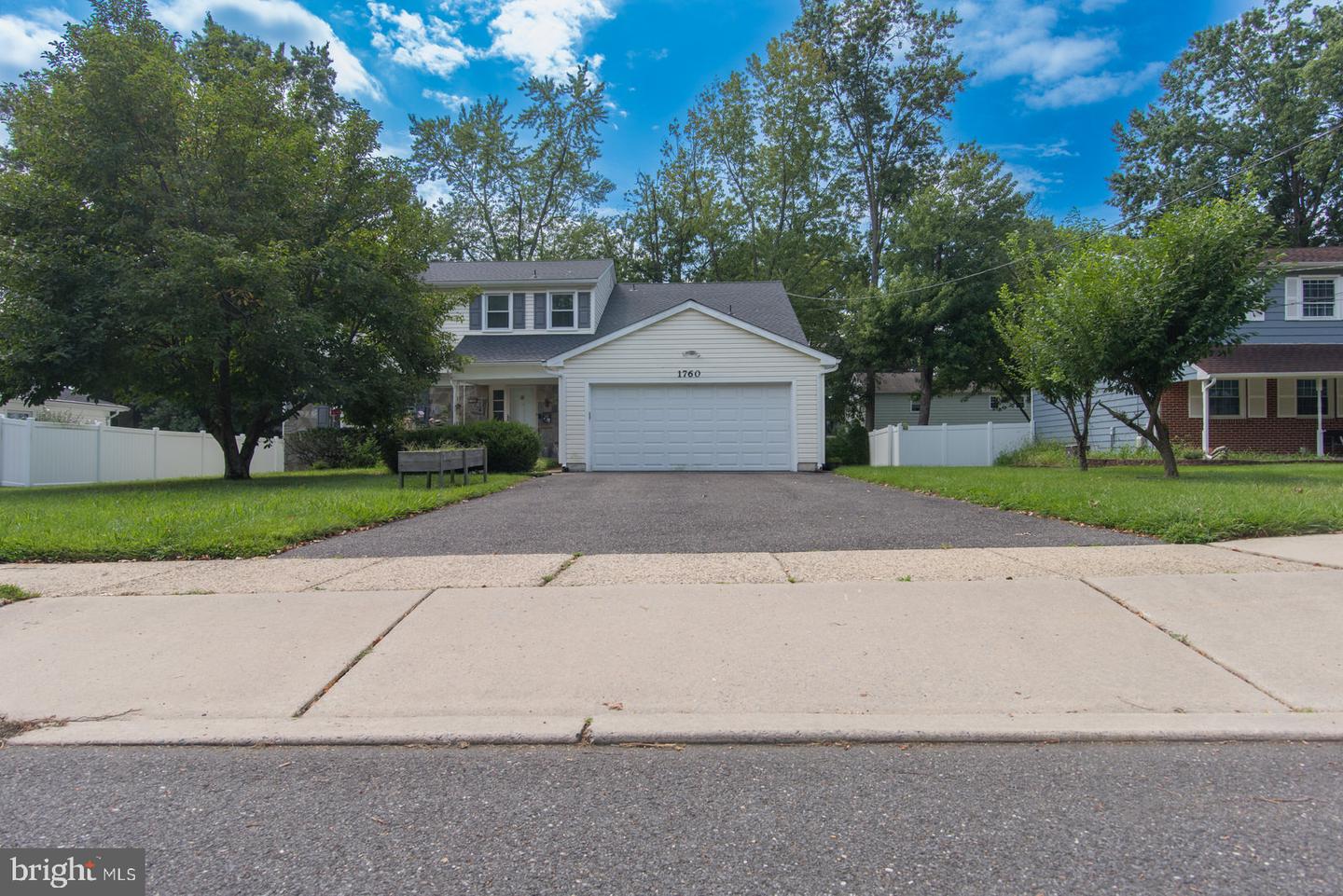 1760 Morris Dr — photo