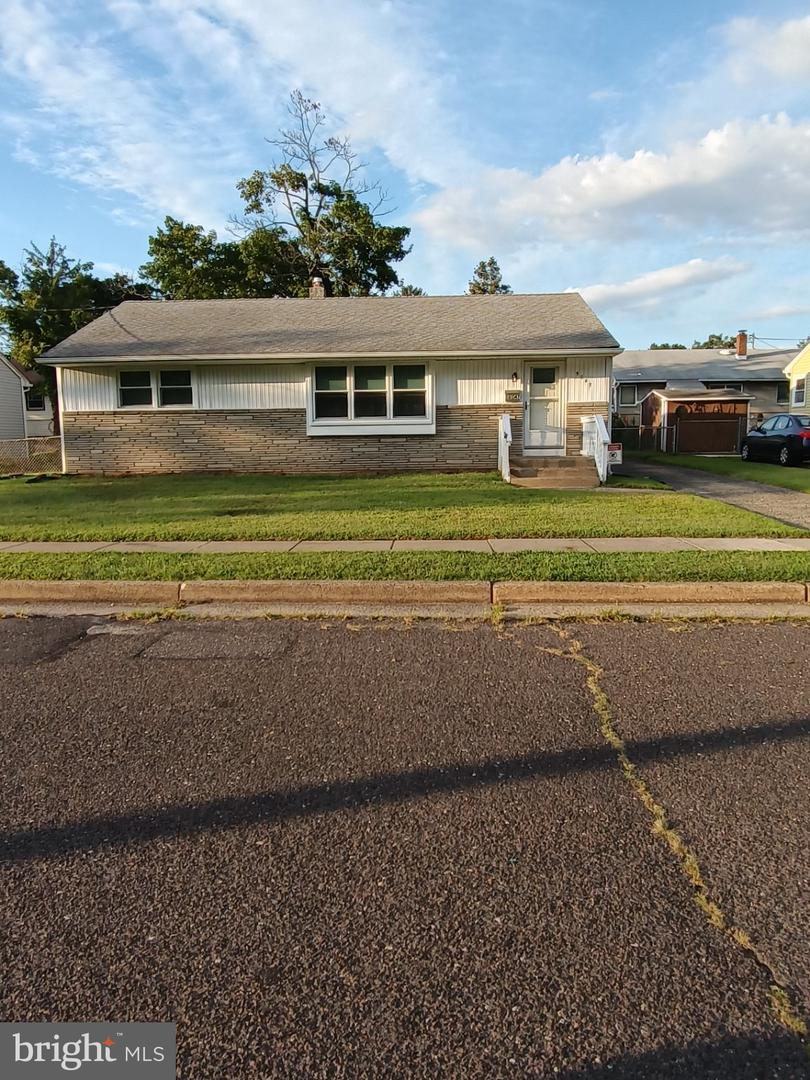 5047 Golfview Dr — photo