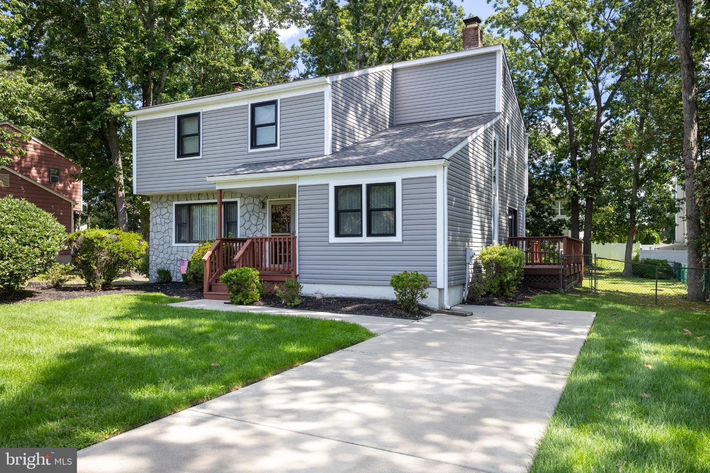 14 Deer Park Cir — photo