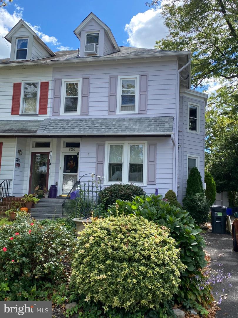 806 Linwood Ave — photo