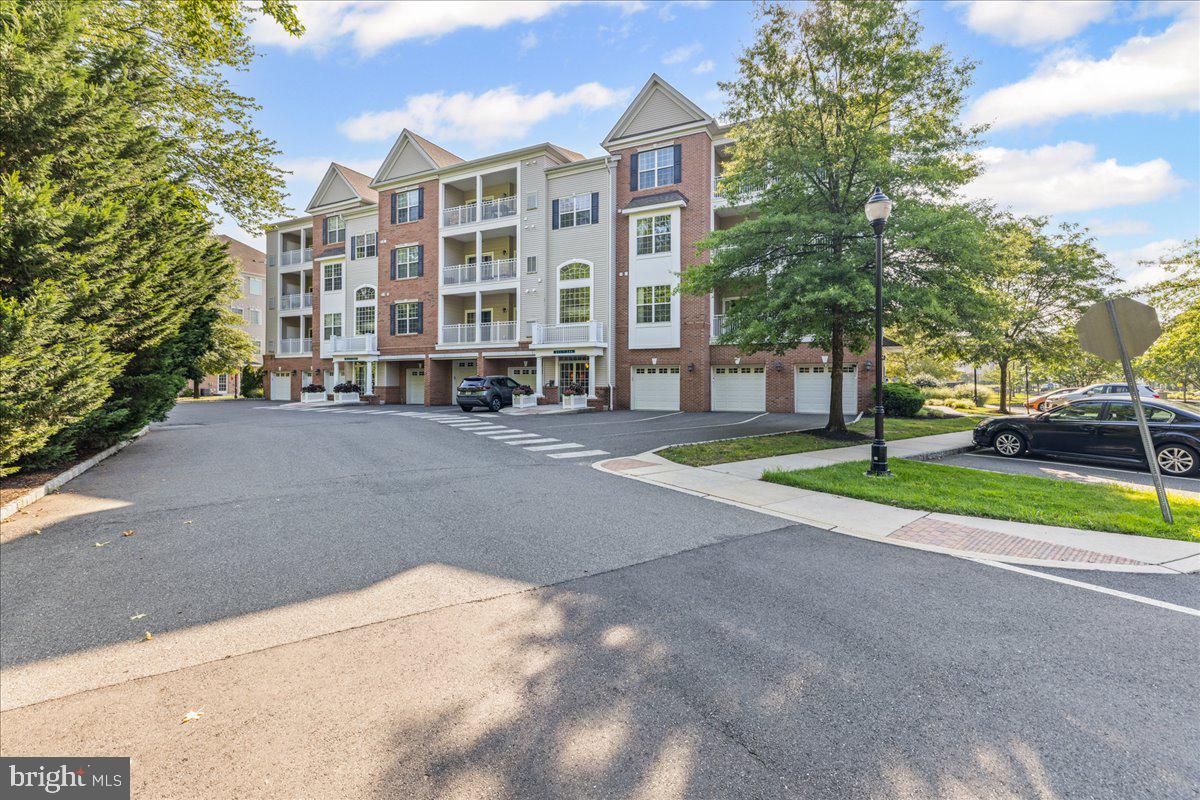 226 Breeders Cup Dr — photo