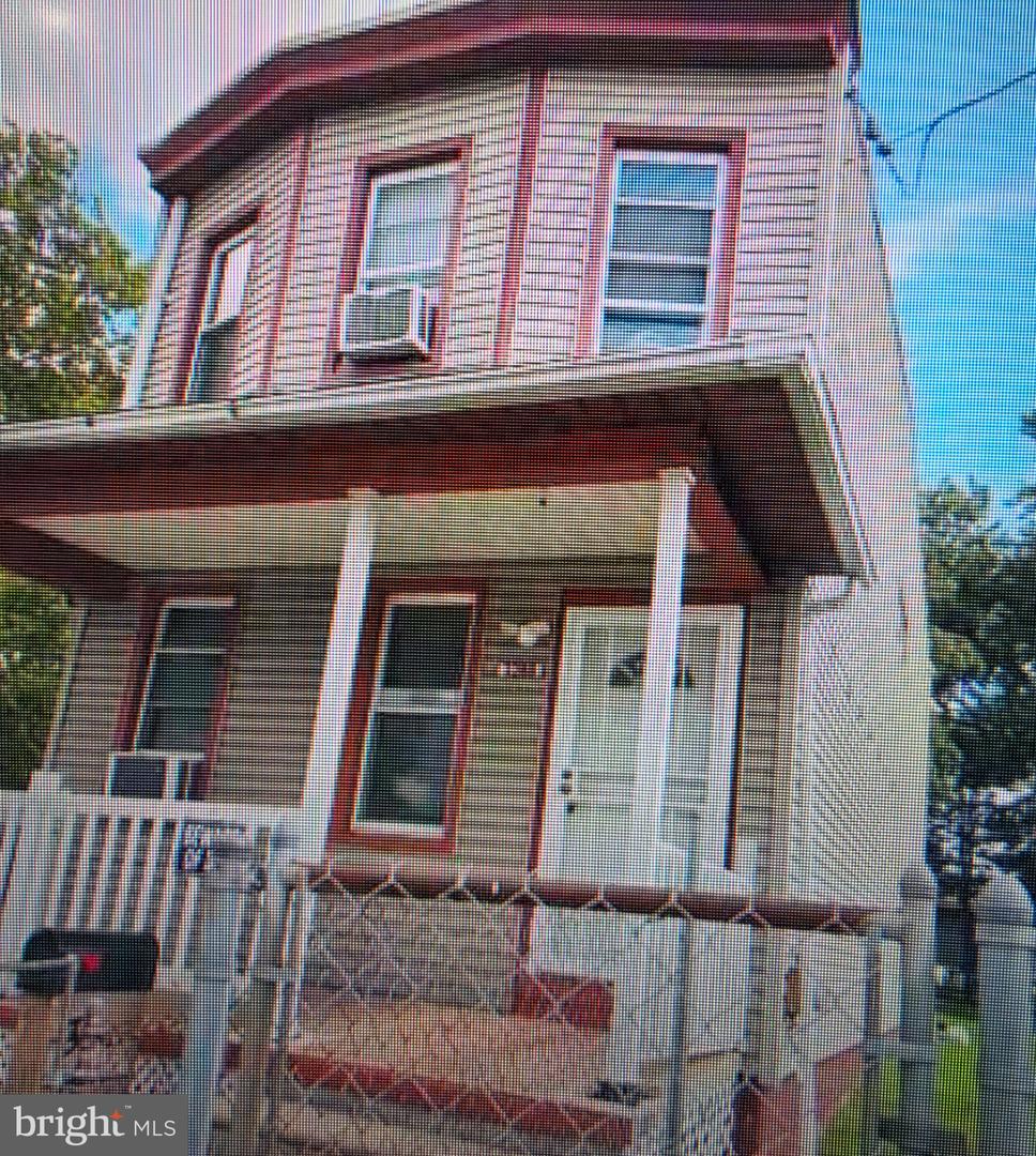 3268 N River Rd — photo