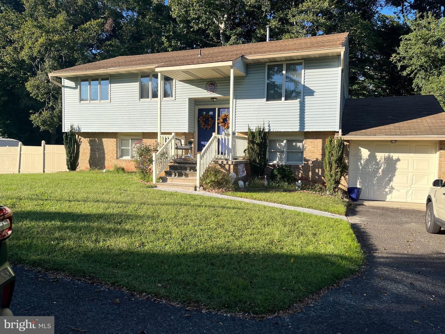 1025 Chews Landing Rd — photo