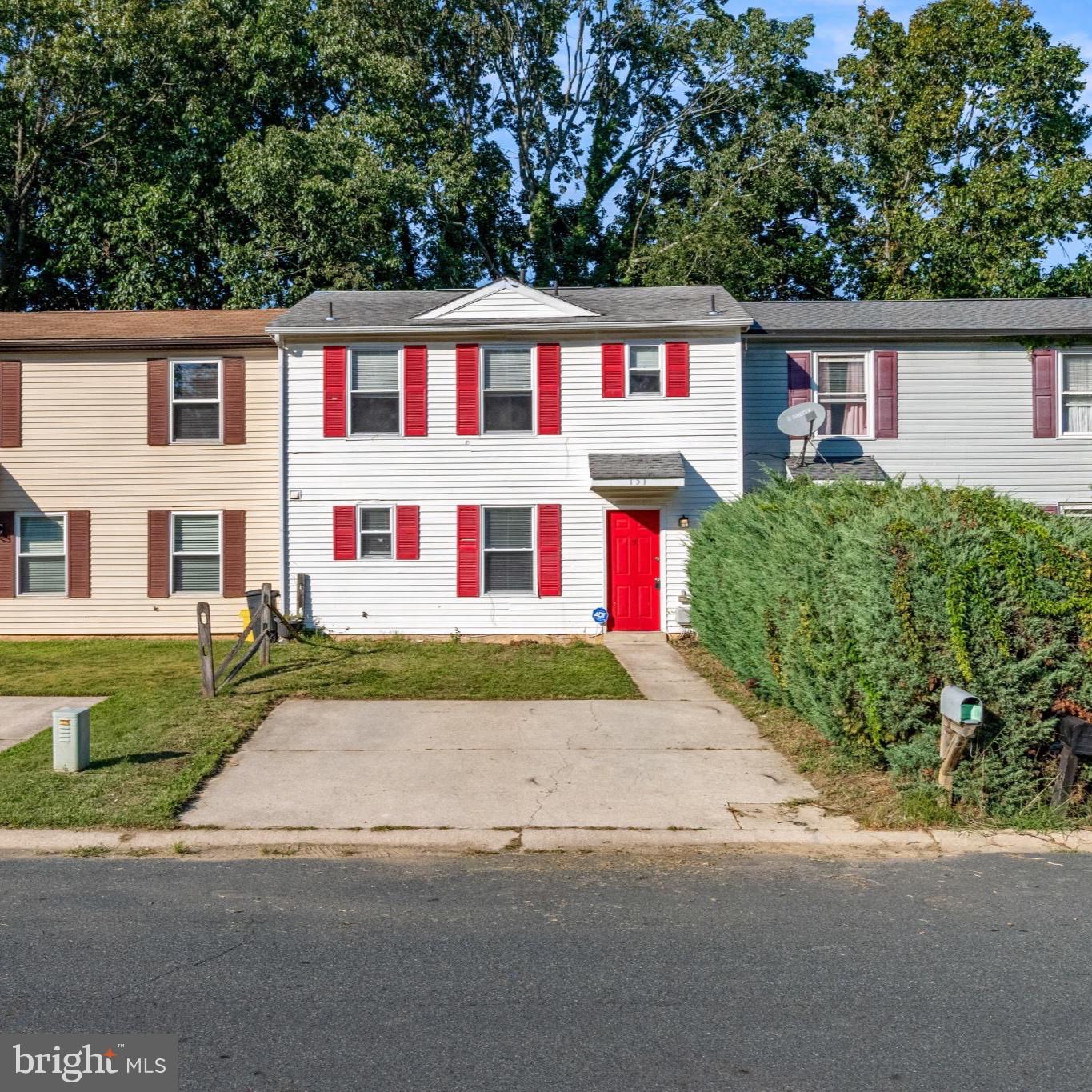 151 Hampshire Rd — photo
