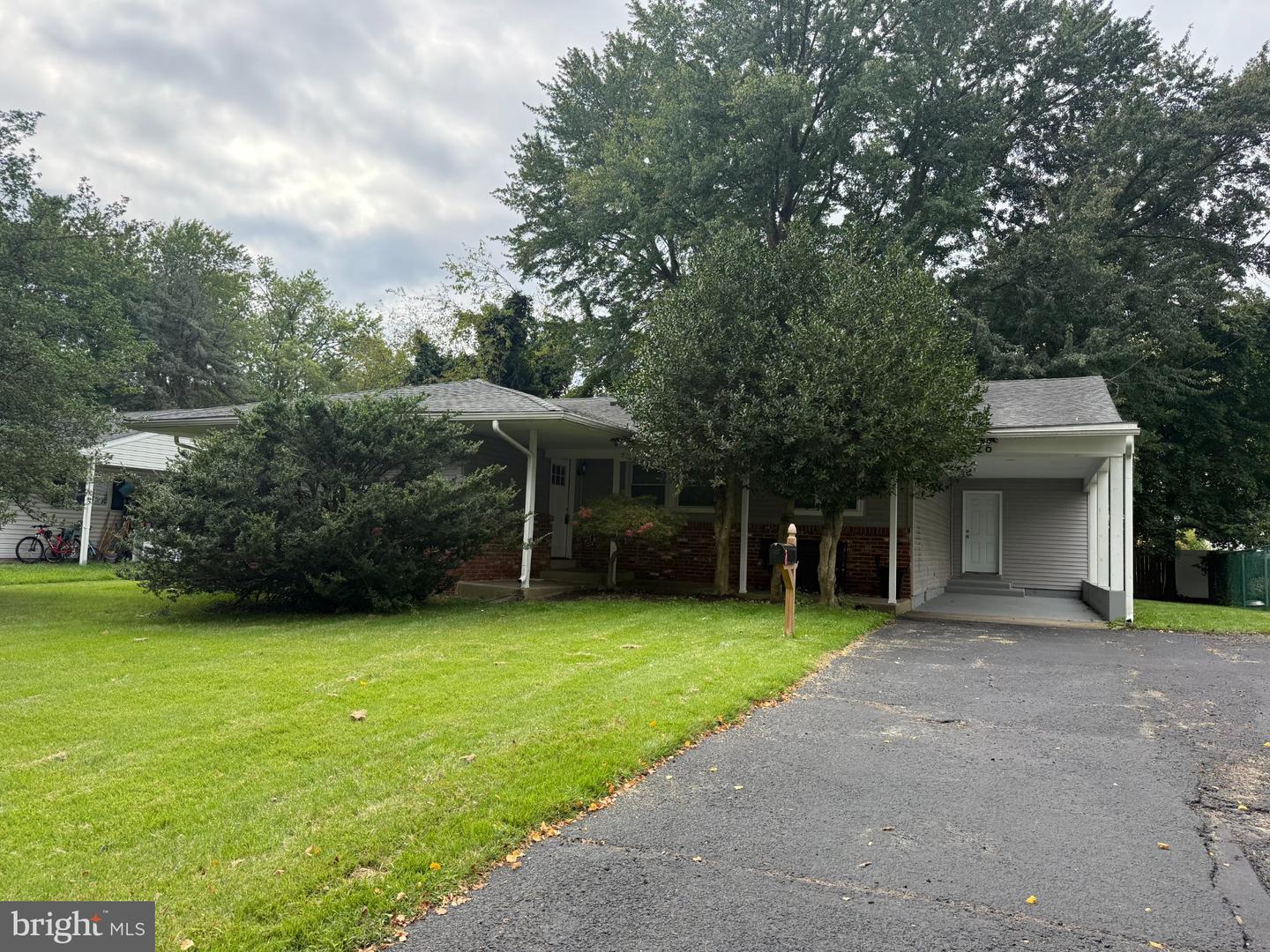 326 Browning Ln — photo