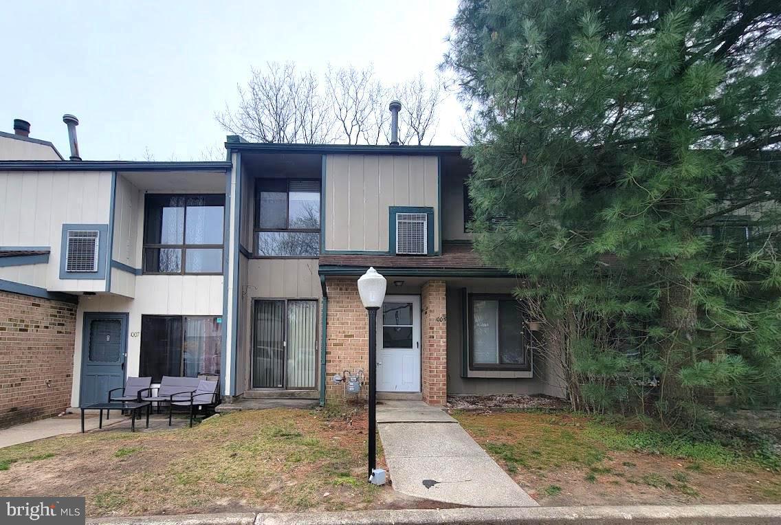 1005 Timber Creek — photo