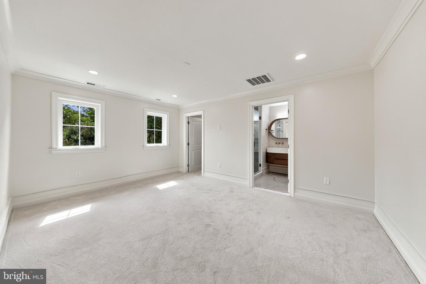 230 E Summit Avenue, Haddonfield, NJ 08033 — photo 2