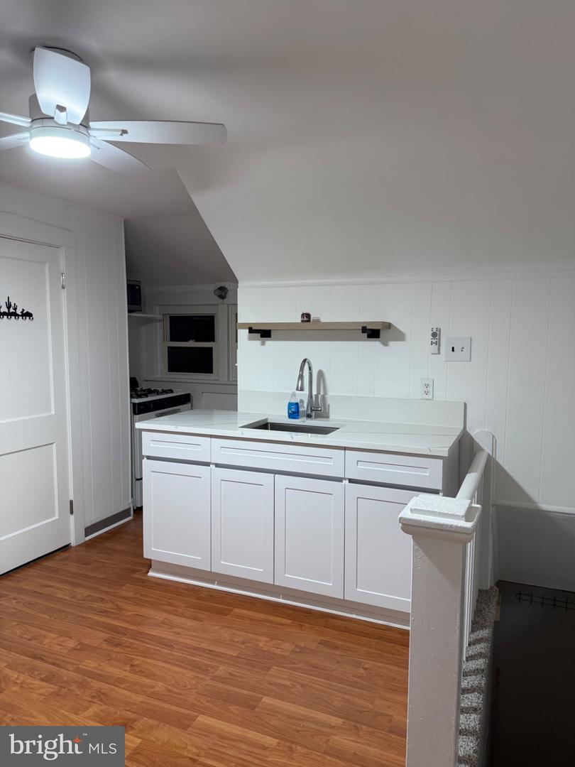 408 4th Ave #2nd Floor — photo
