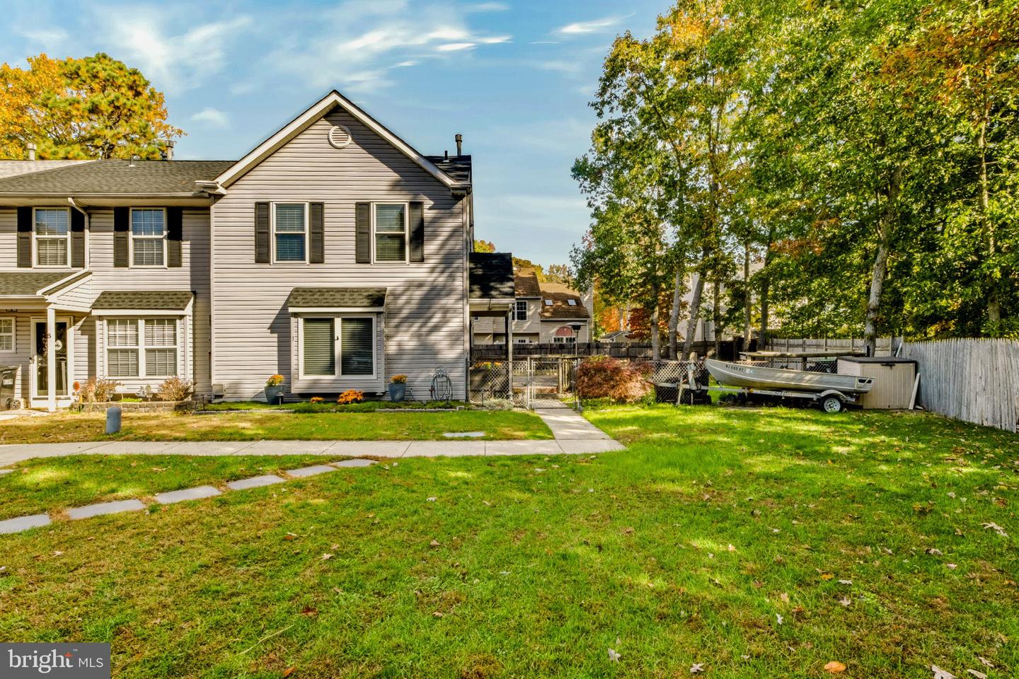 3 Grant Ln — photo