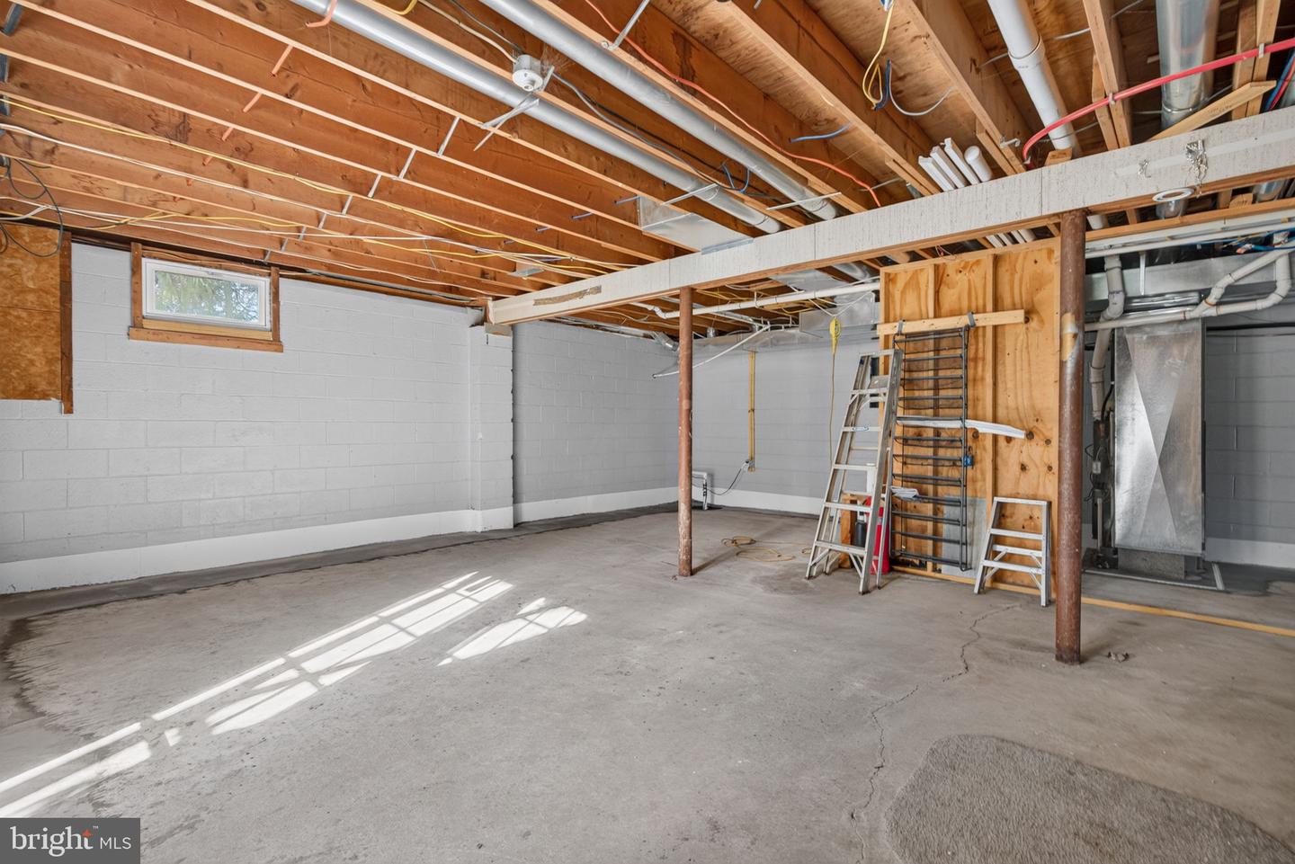 10 Camden Ave — photo