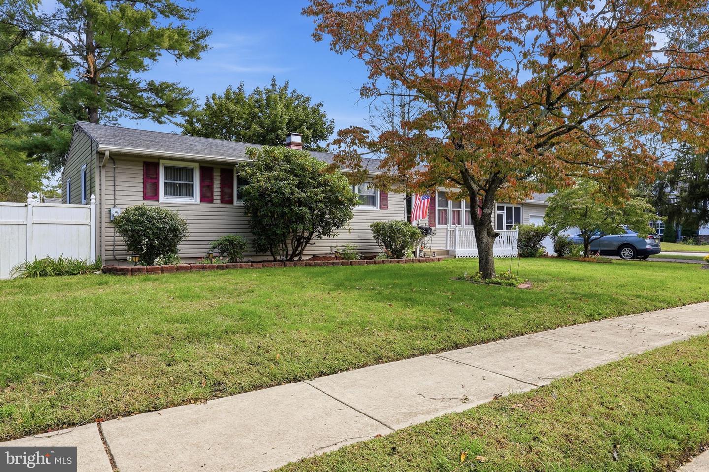 131 Holly Ave — photo