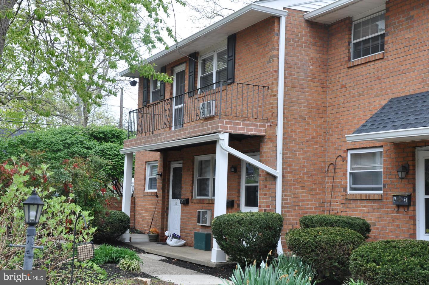 340 Woodlawn Ter #B1 — photo