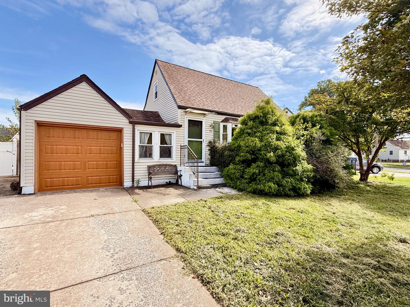 17 Bergen Ave — photo