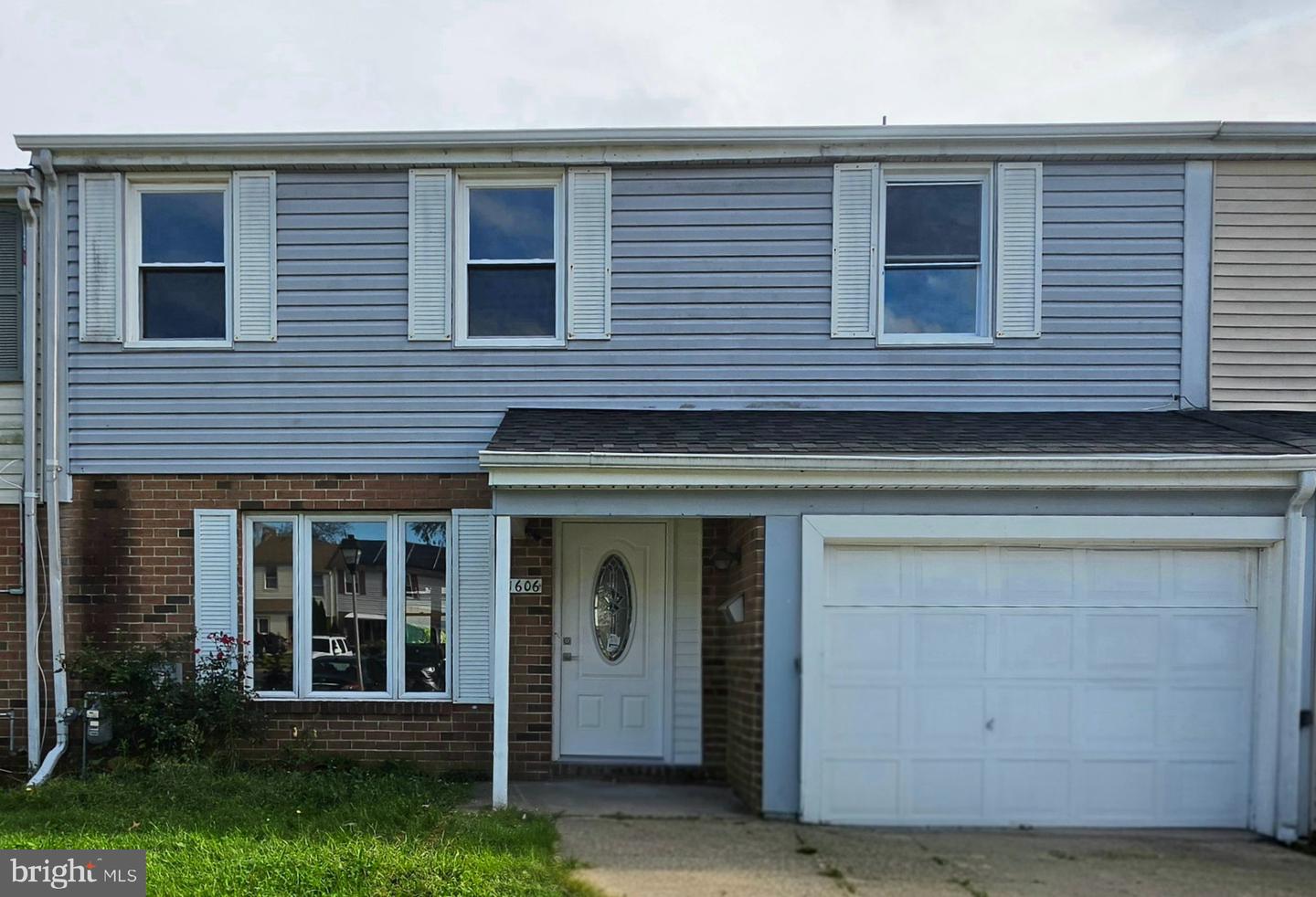 1606 Beechwood Pl — photo