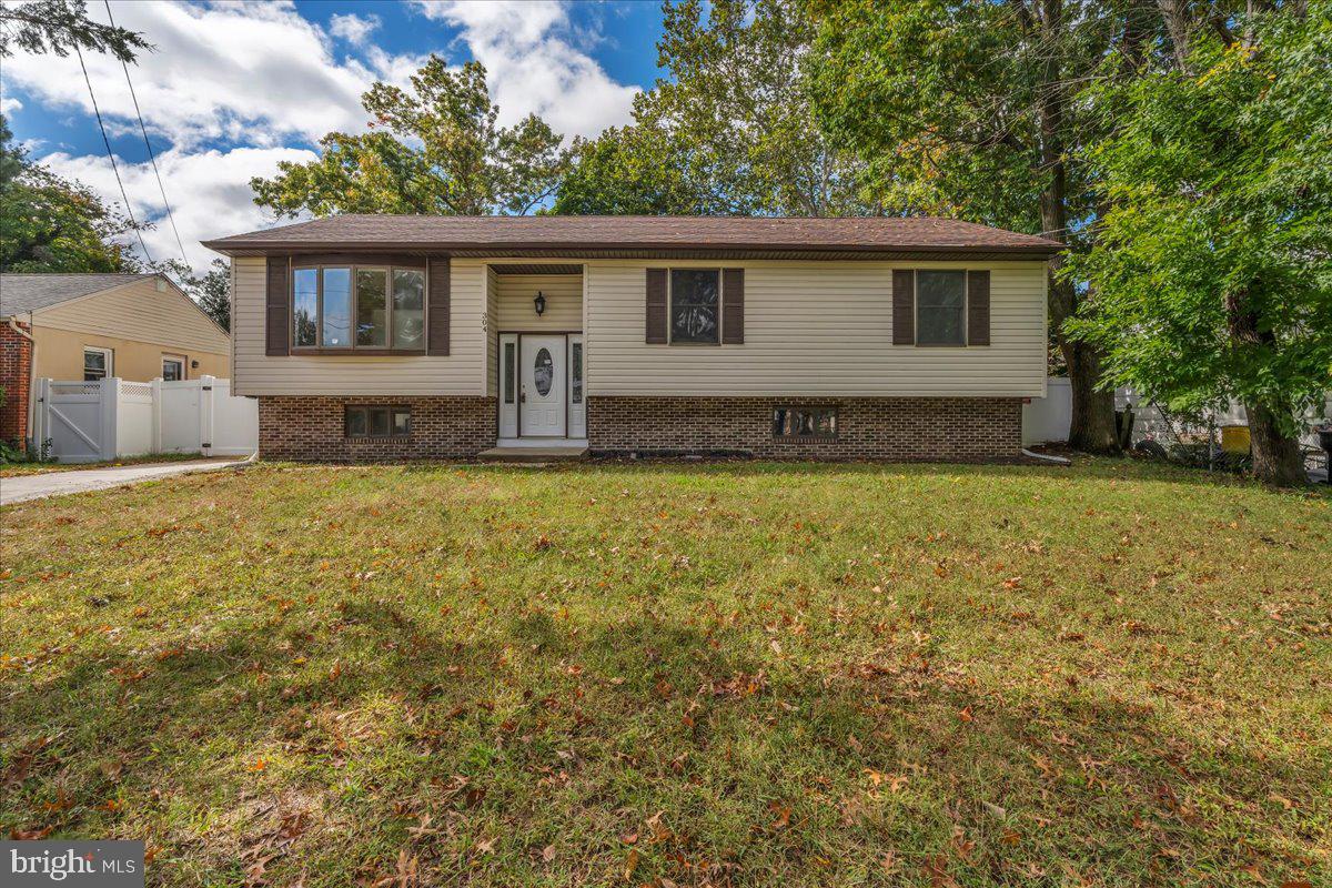 304 Ridge Ave — photo