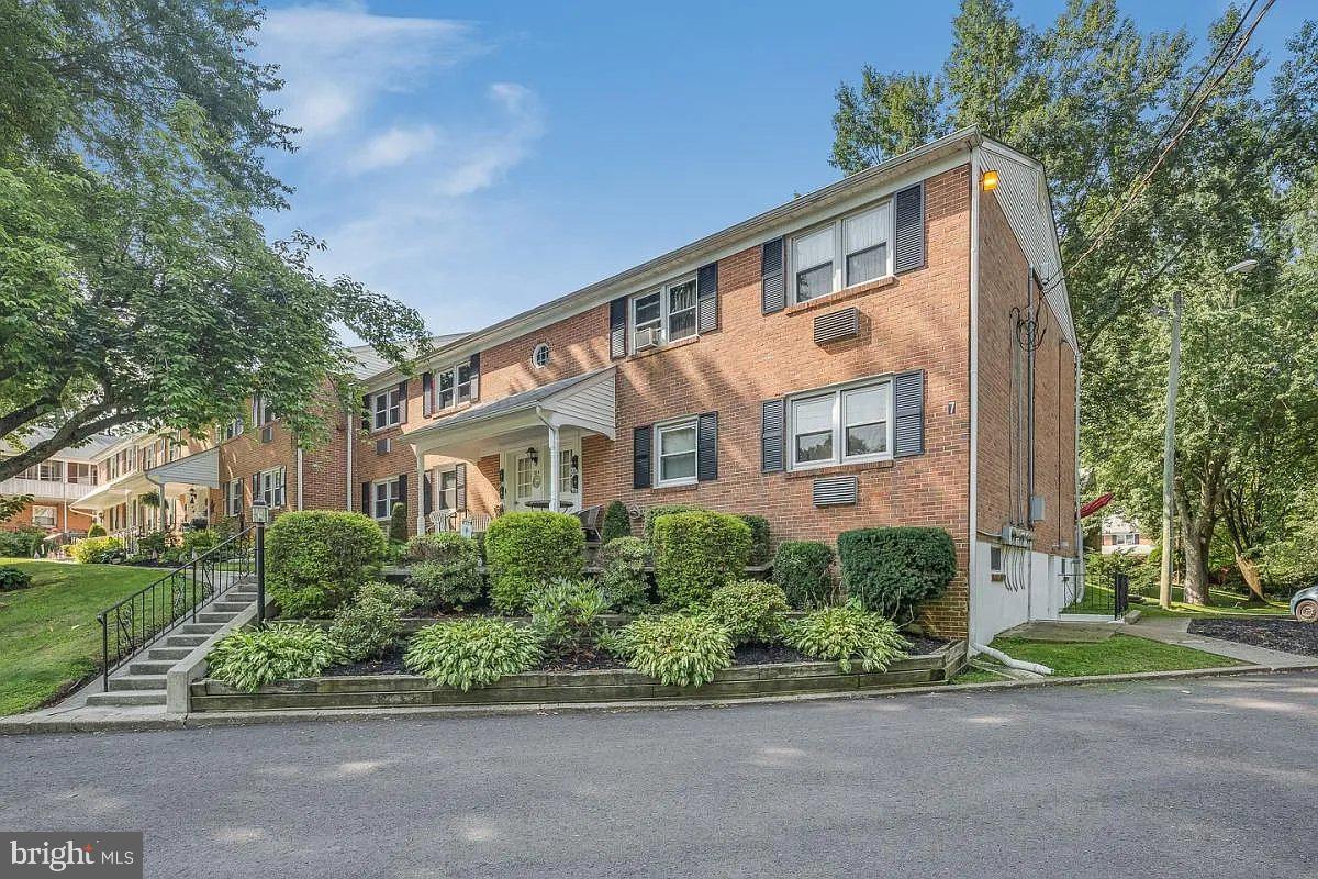 204 Warwick Rd #C — photo