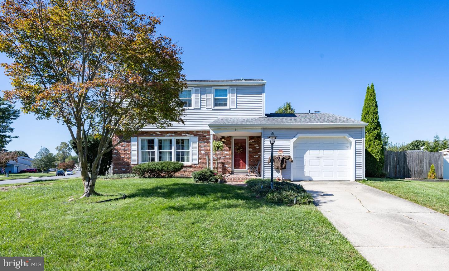41 Spring Hill Dr — photo