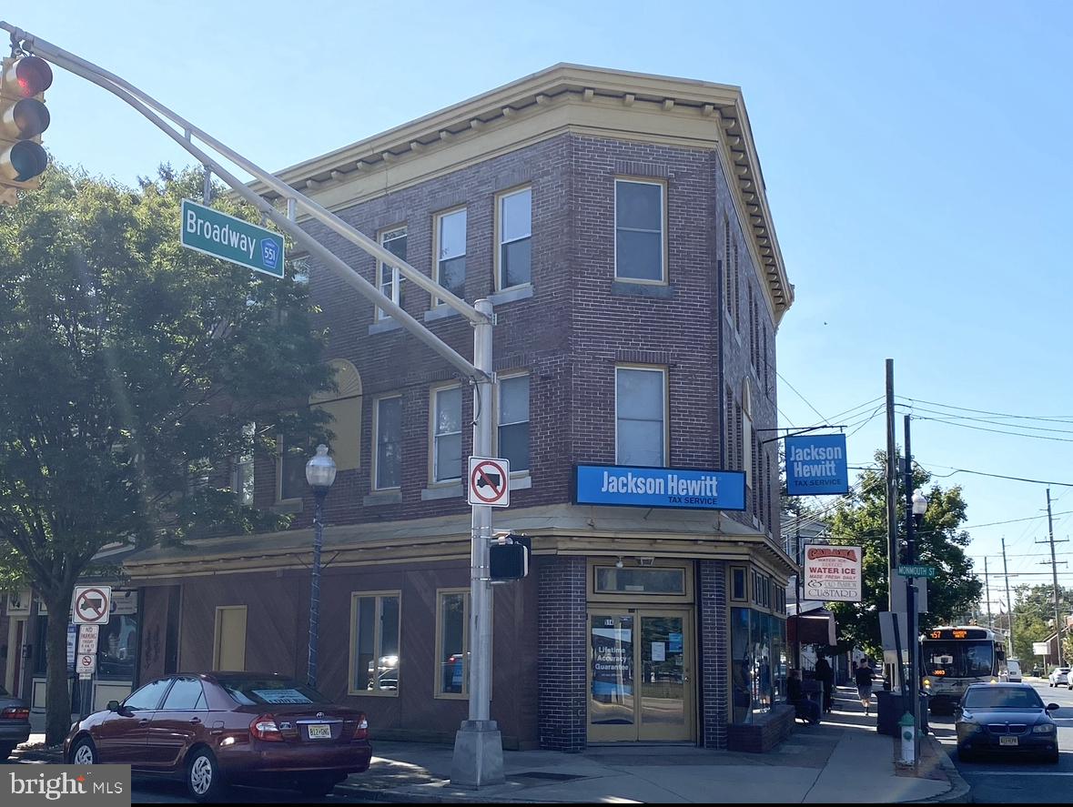 514-518 Monmouth St #3 — photo
