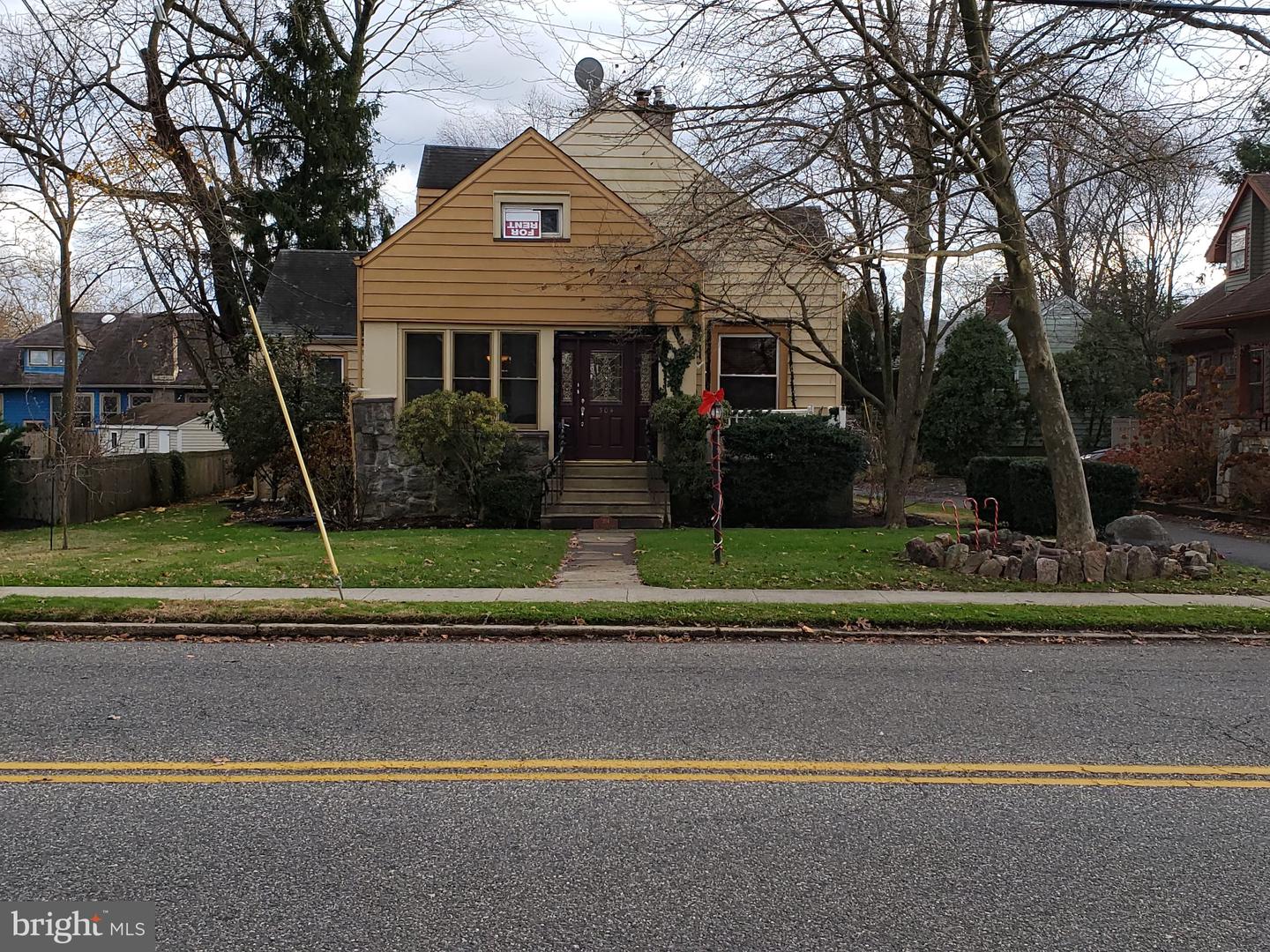 304 W Collings Ave #B — photo