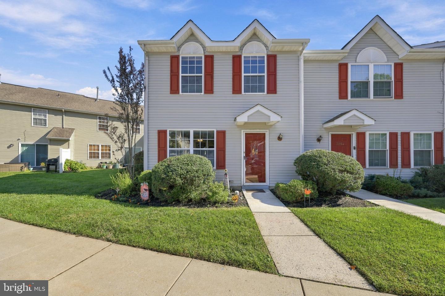 3905 Tall Pines — photo