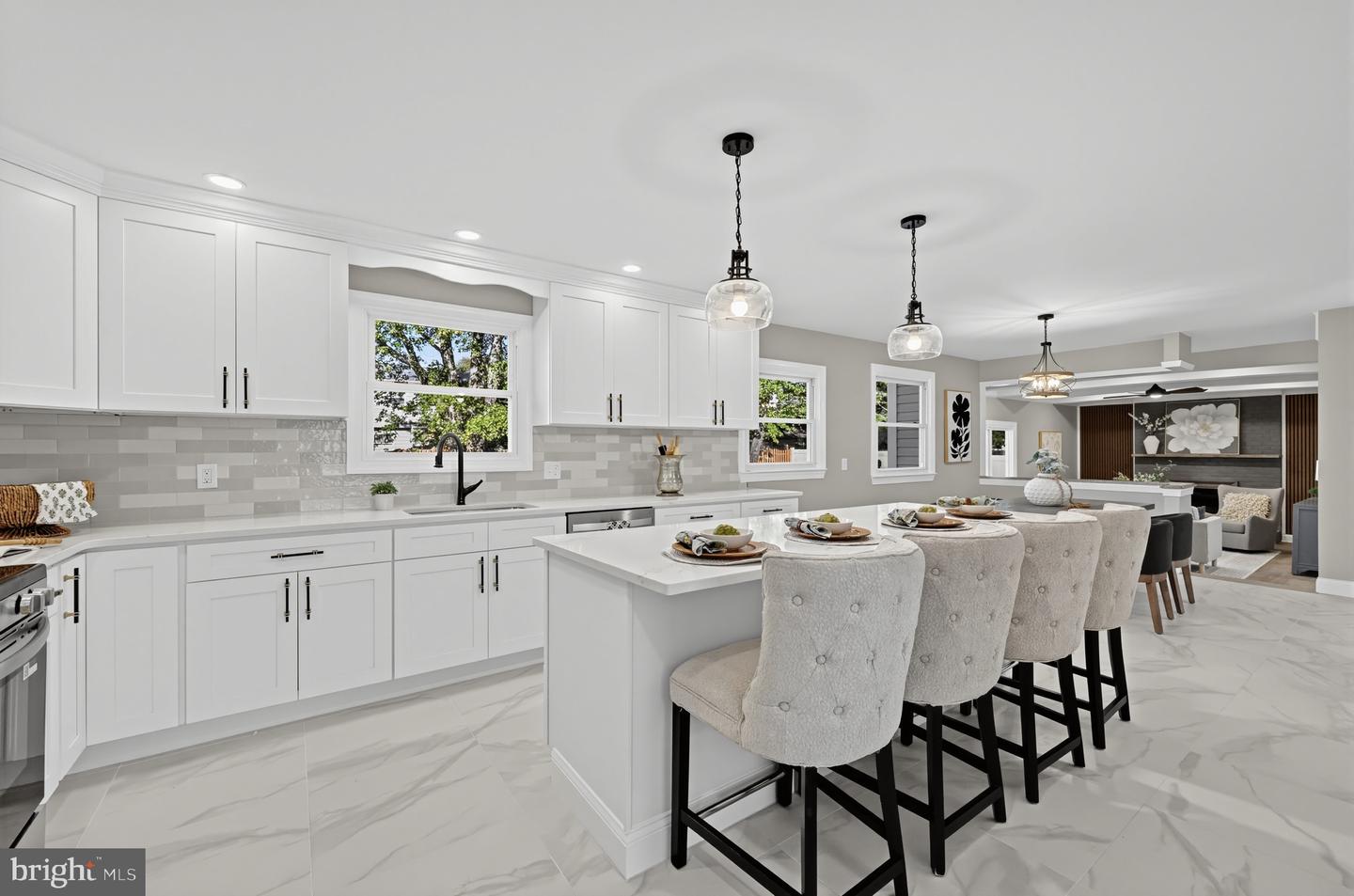 1817 Rolling Ln — photo