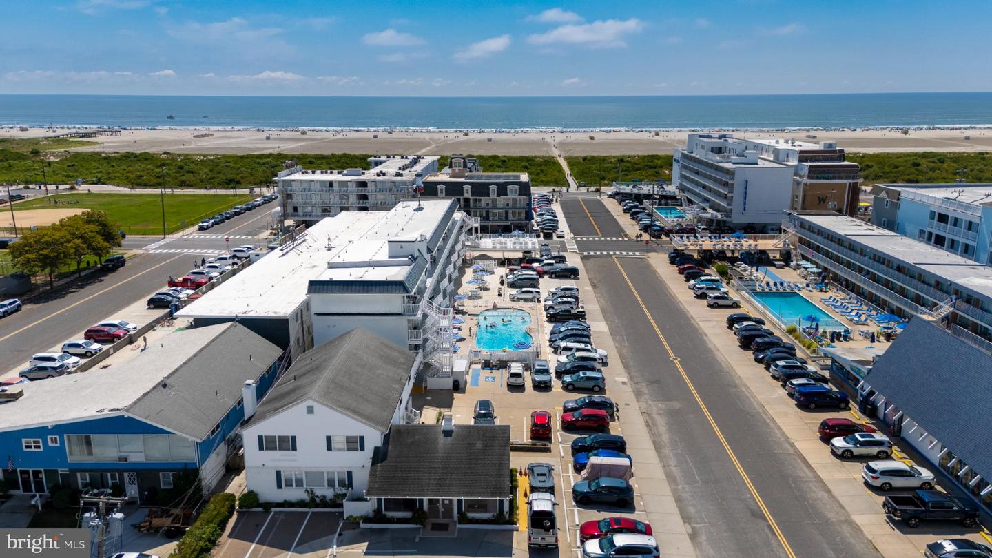 6109 Atlantic Ave #100 — photo
