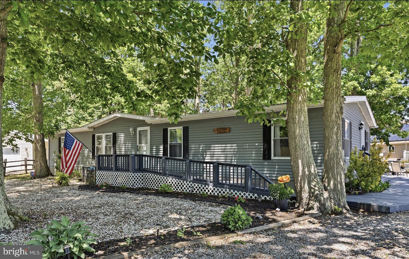 38 Kings Ln — photo