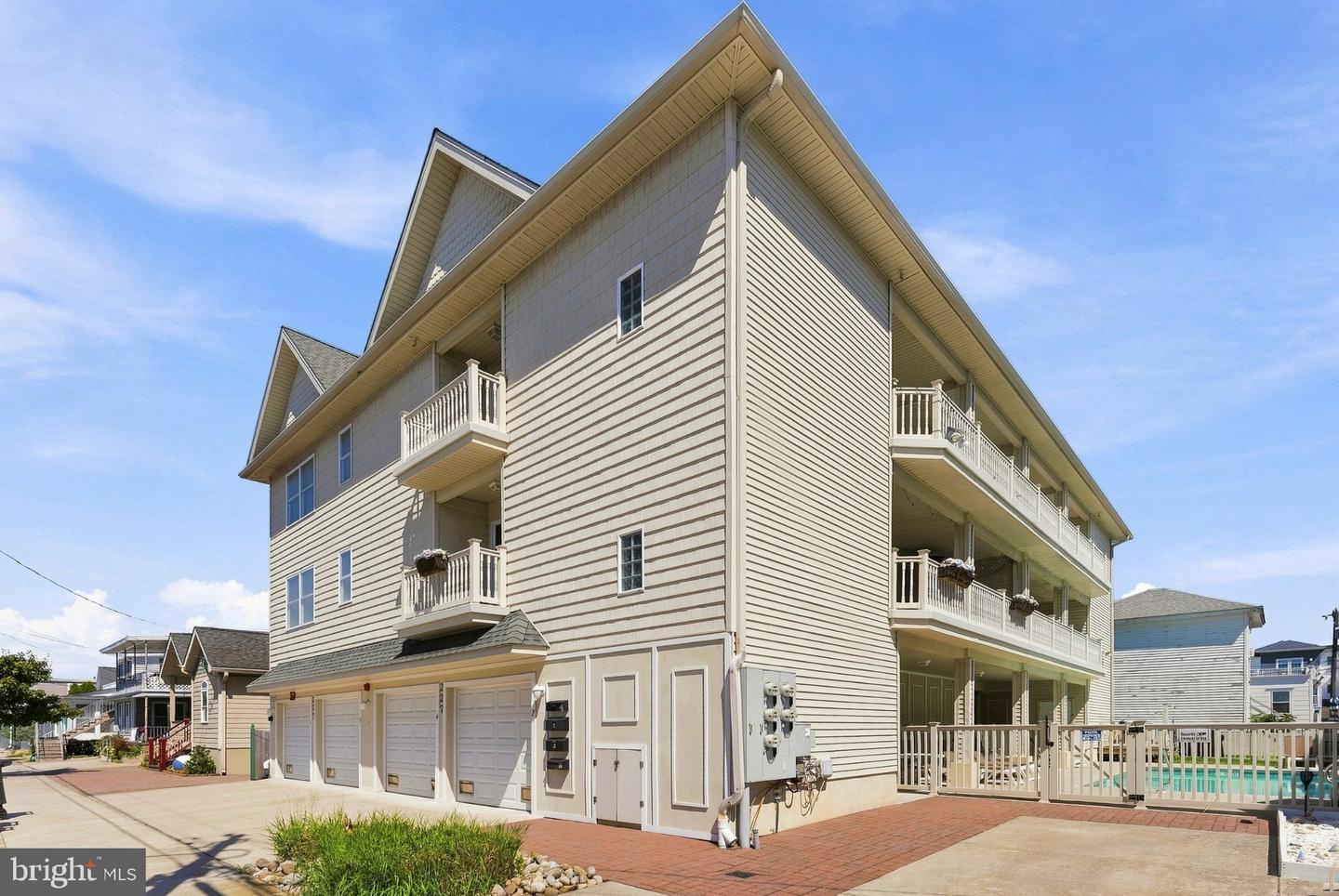 225 E Bennett Ave #3 — photo