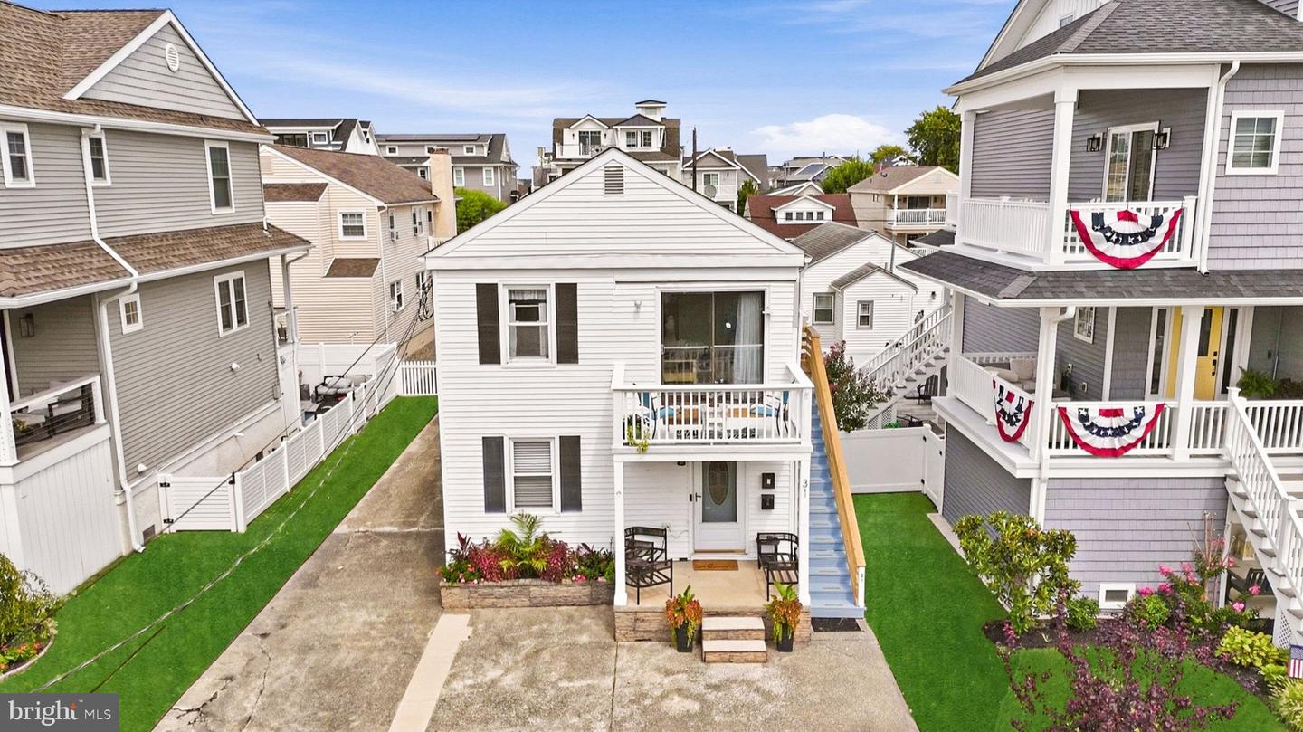 31 Bayonne Pl — photo