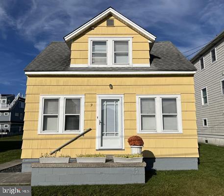 9 E Willard Ave — photo
