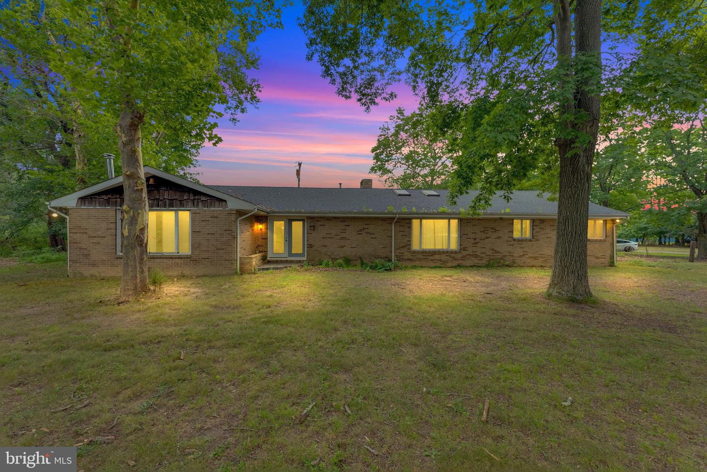 3042 S Black Horse Pk — photo