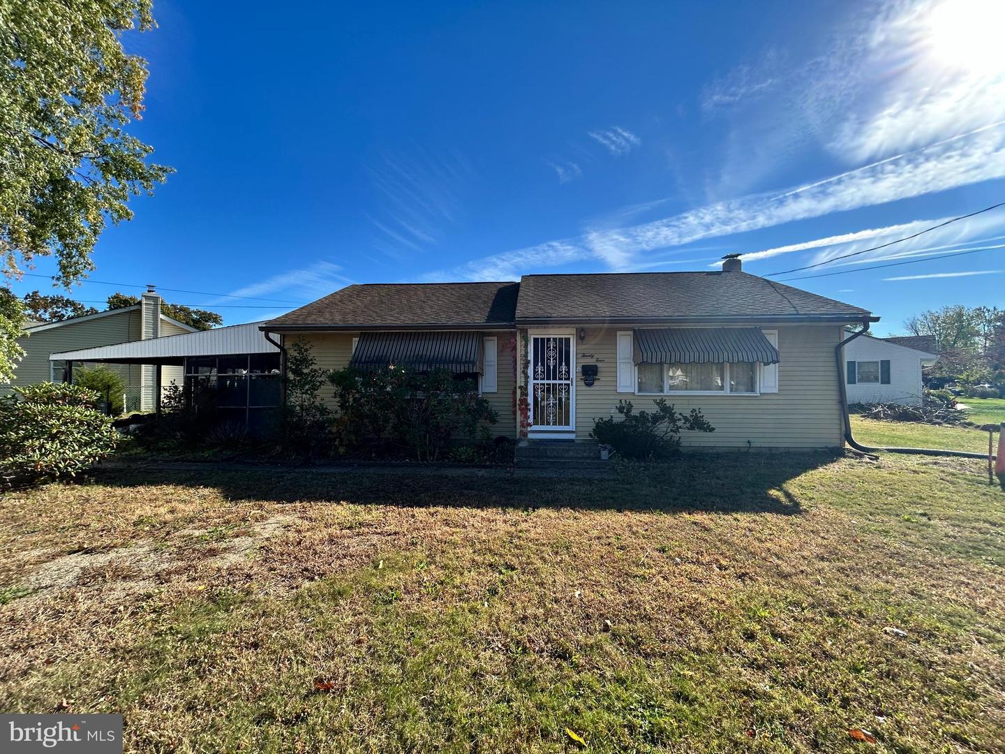 24 W Lois Dr — photo