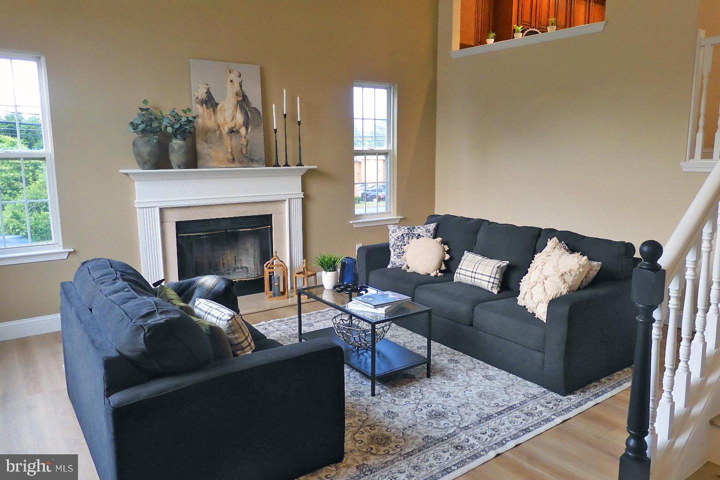 Home Staging Company Rd — photo