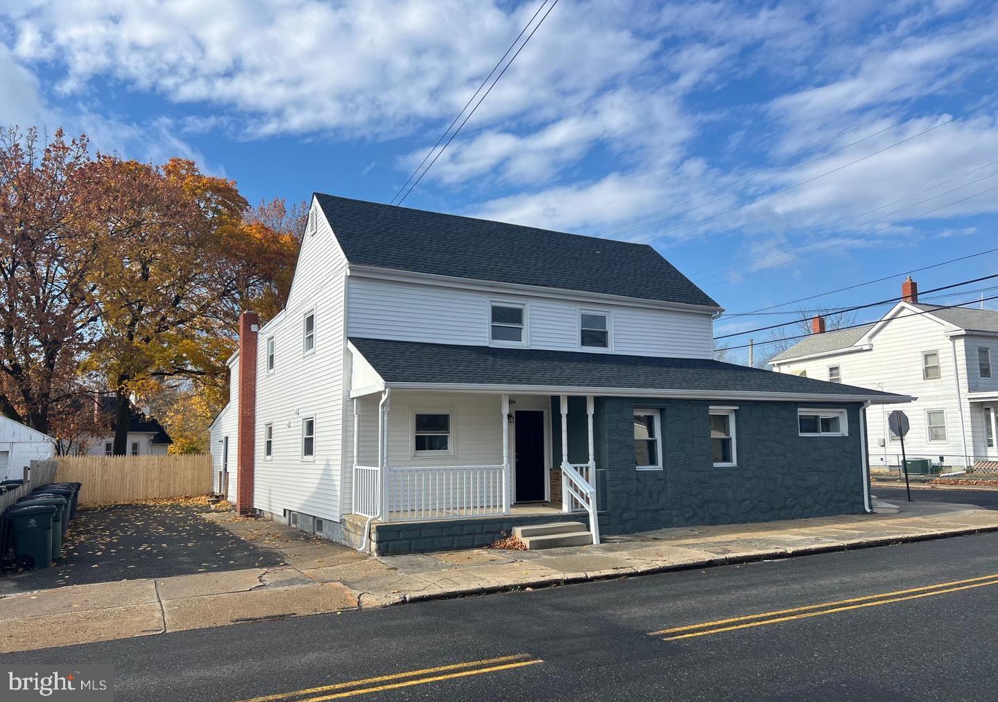 401 Bluebell Rd #B — photo