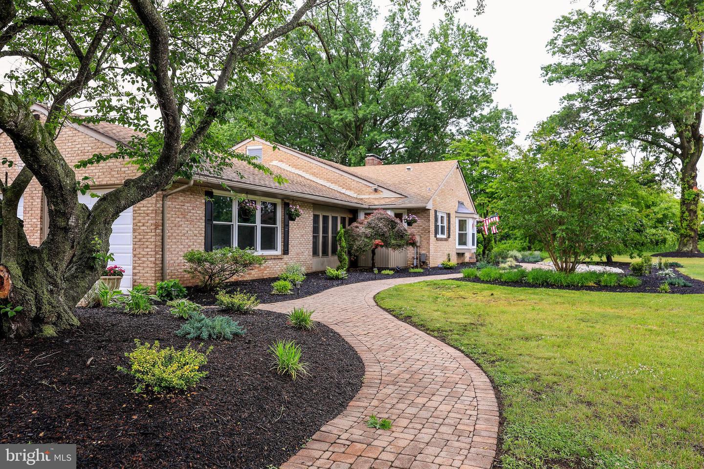 373 Kings Hwy — photo