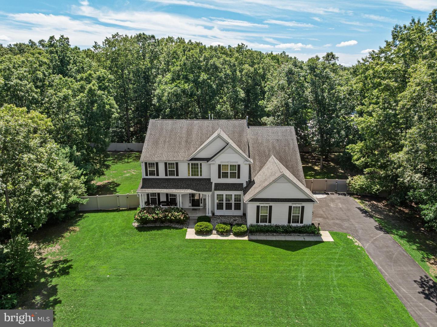 213 Cherry Tree Ct — photo