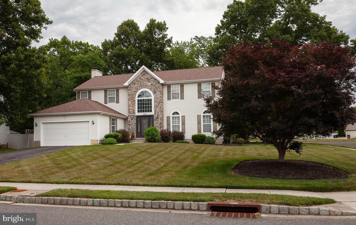 1052 Bonnie Blue Cir — photo