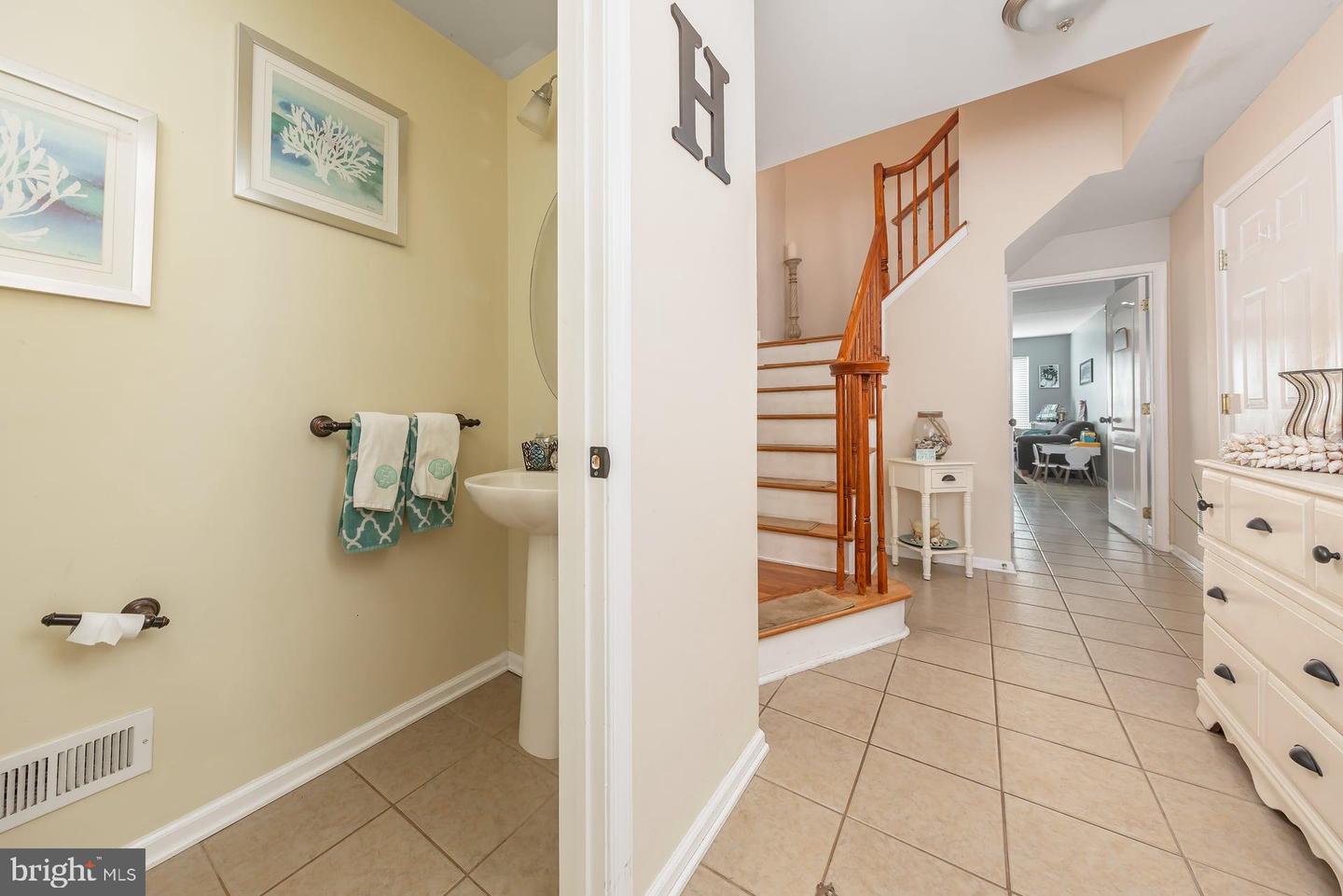 1024 Moore Rd — photo