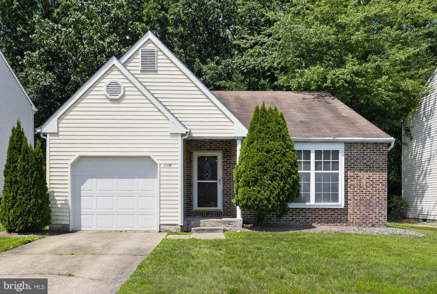 629 Panama Ct — photo