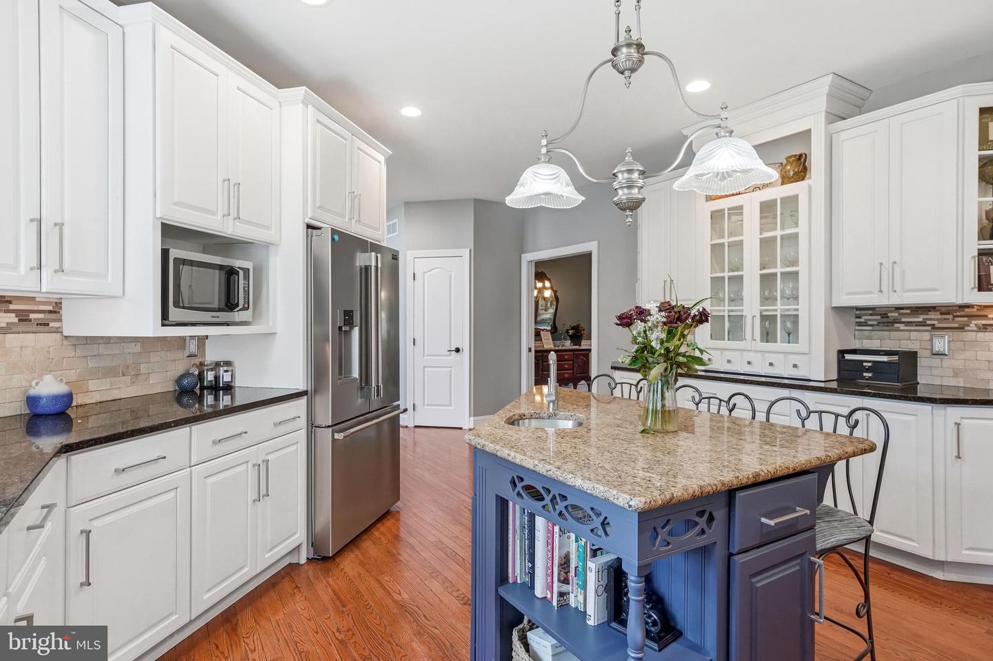 24 Winding Way — photo