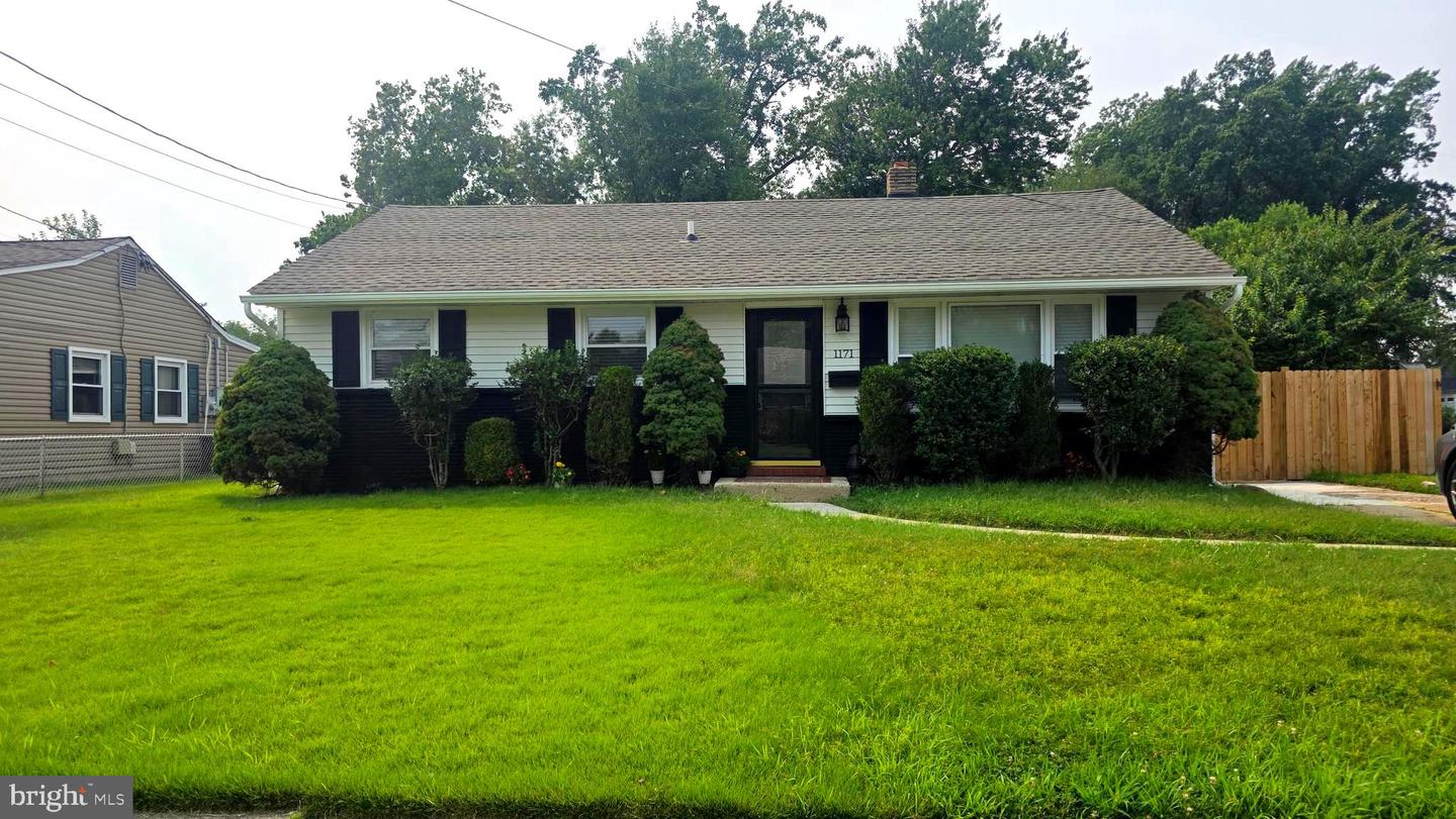 1171 Lewis Ter — photo