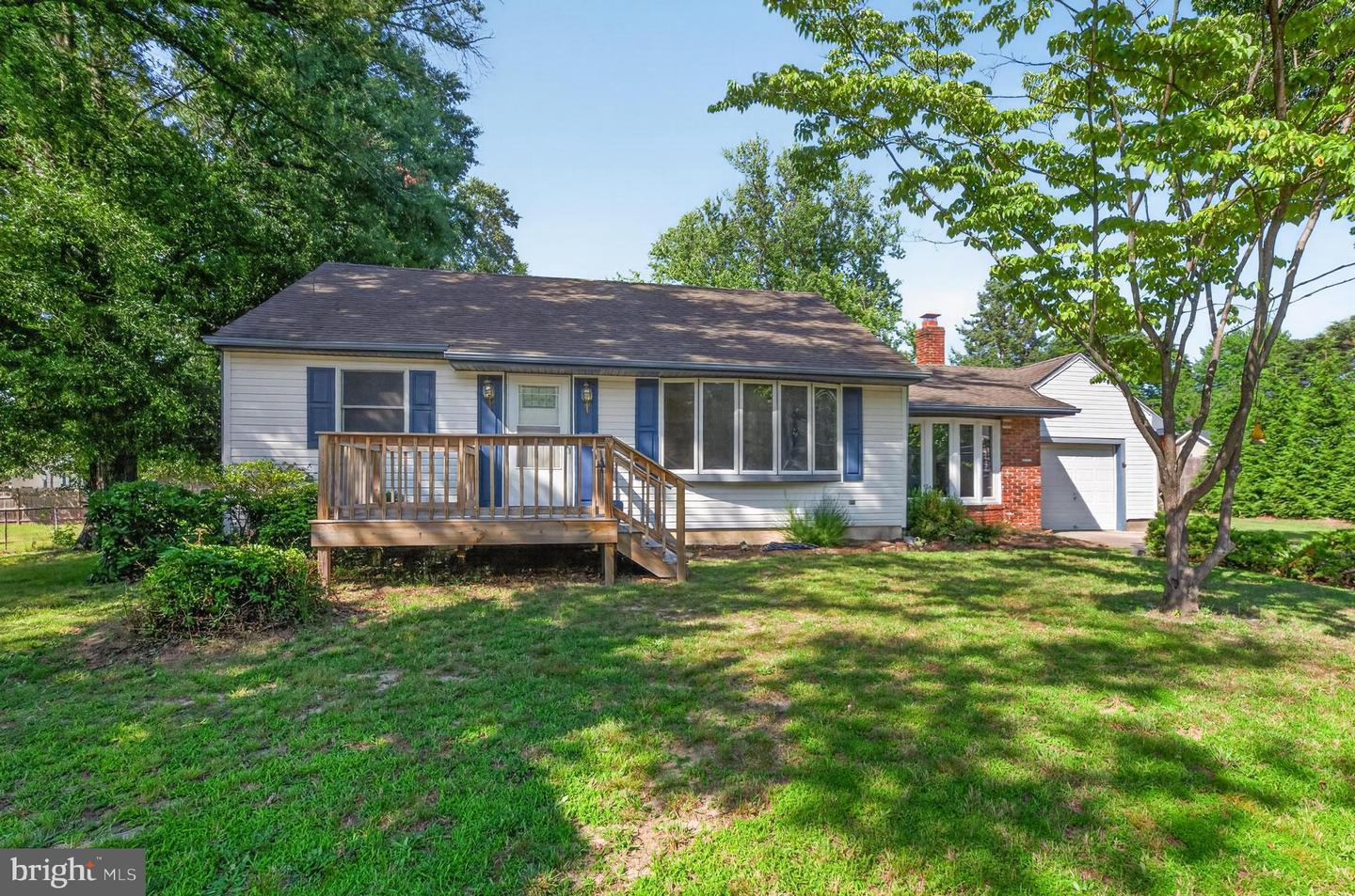 1180 Bennett Dr — photo