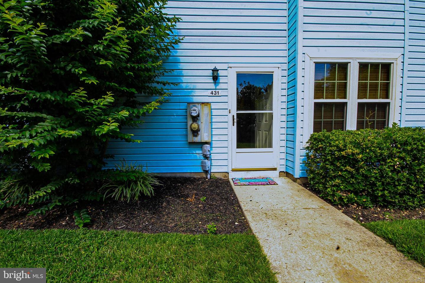 431 Atlanta Ct — photo